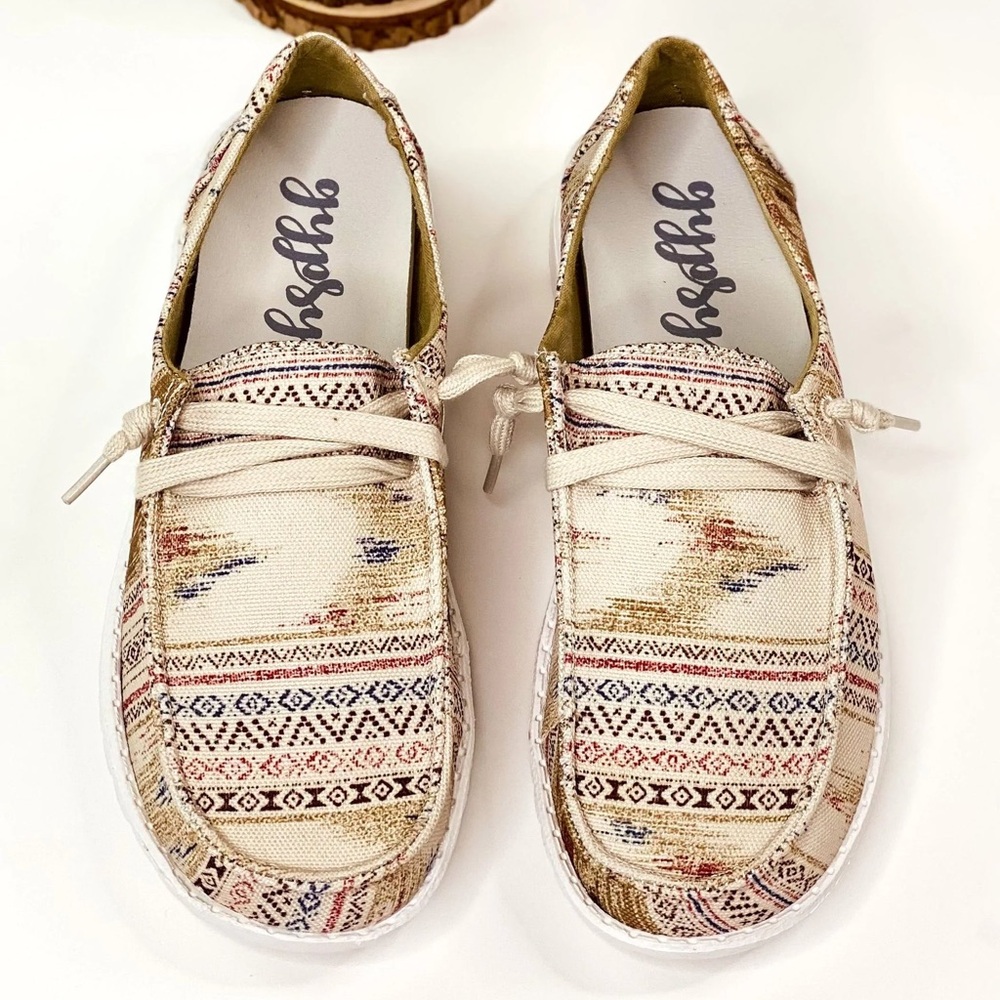 Gypsy Jazz Hip Canvas Shoe
